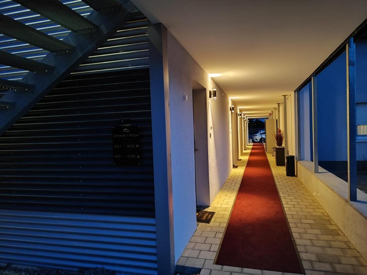 Gaestehaus Wuerzburg 24H Estenfeld ภายนอก รูปภาพ