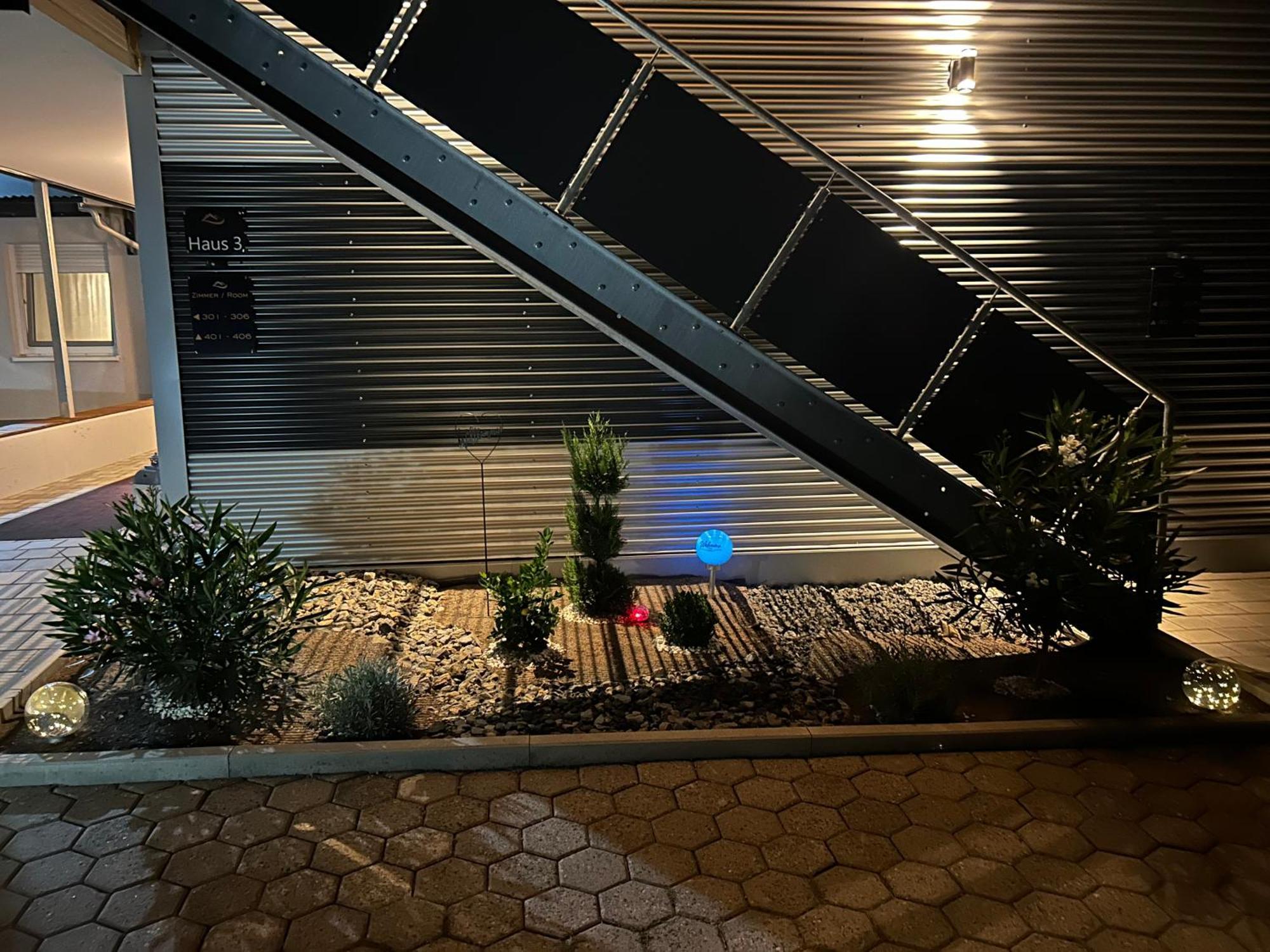 Gaestehaus Wuerzburg 24H Estenfeld ภายนอก รูปภาพ