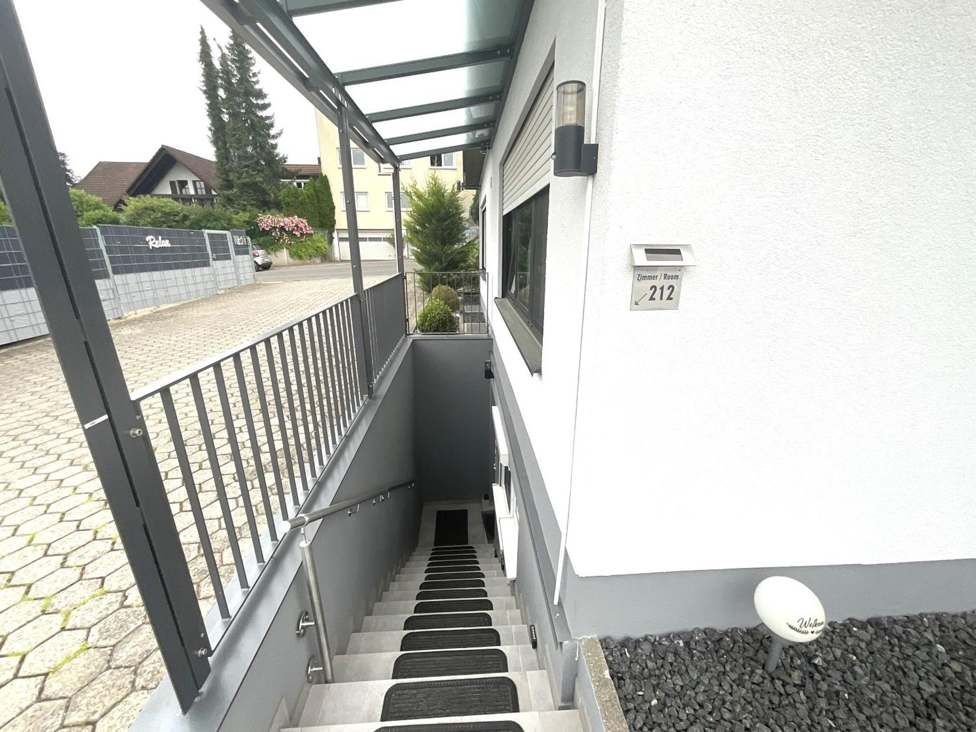 Gaestehaus Wuerzburg 24H Estenfeld ภายนอก รูปภาพ