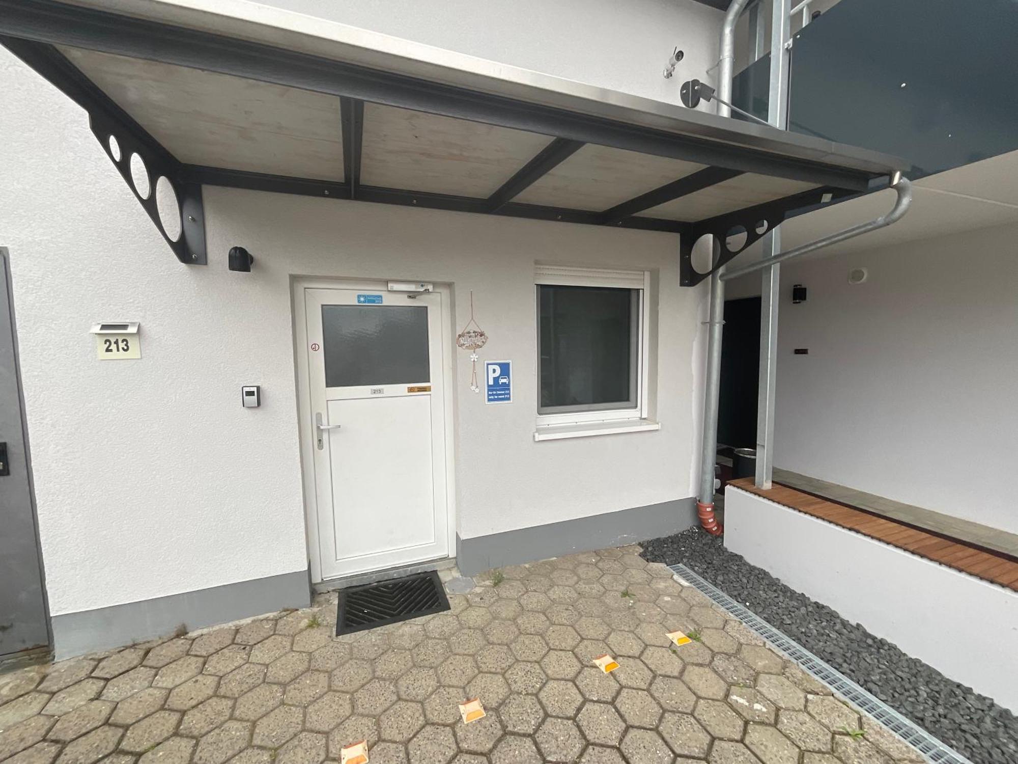 Gaestehaus Wuerzburg 24H Estenfeld ภายนอก รูปภาพ