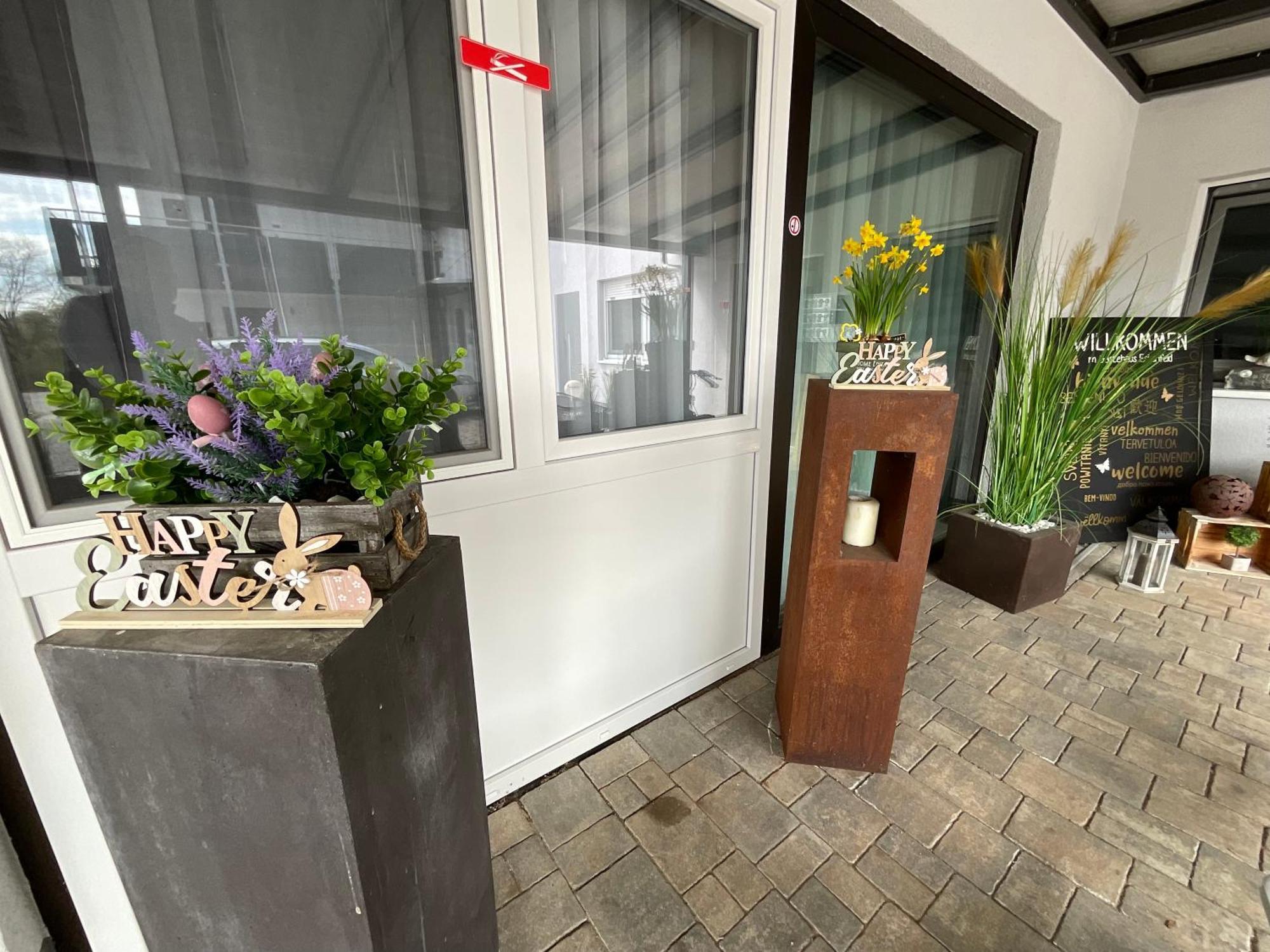 Gaestehaus Wuerzburg 24H Estenfeld ภายนอก รูปภาพ
